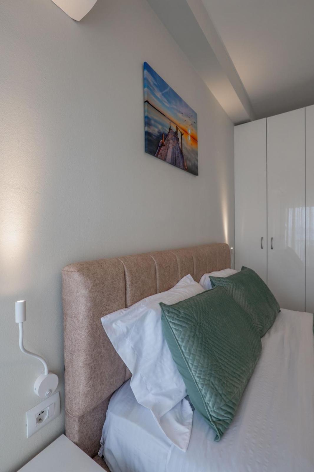 סרנדה Esel Apartments מראה חיצוני תמונה